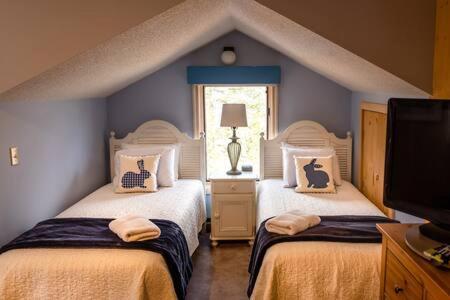 Wine Moose W Hot Tub Fireplace Sauna 9Min To Mt Snow Dover Exterior foto